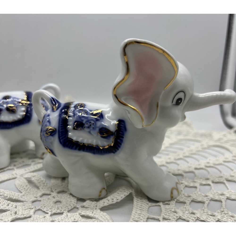 Vintage 1940's Blue White Gold Gzhel Style Porcelain Kissing Elephant Figurines - Picture 6 of 12